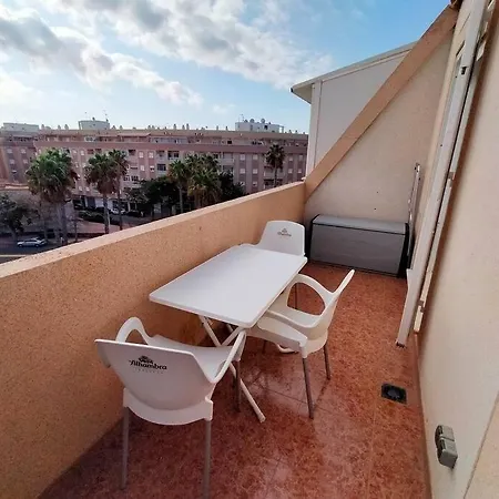 Superbe Avec Piscine Et Terrasse Vm43